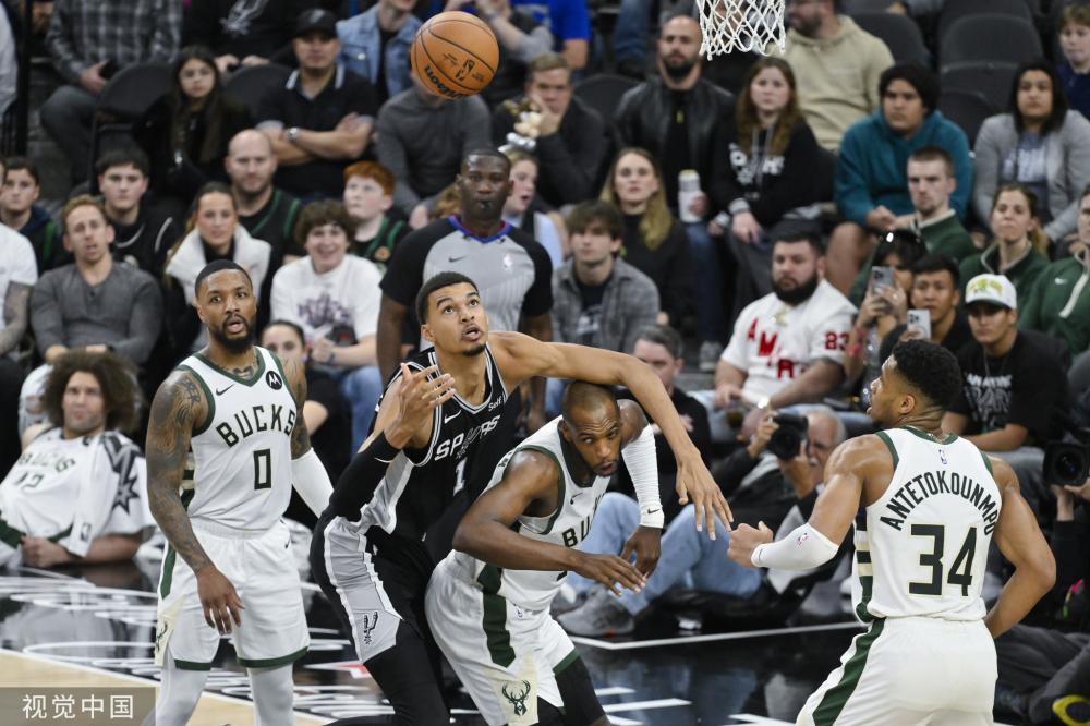 这些飞机负 这些飞机负