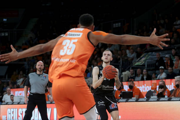 可替代的重 可替代的重